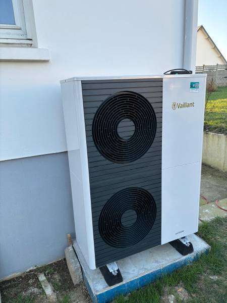 Installation de pompe à chaleur air/eau Vaillant Arotherm à Gainneville