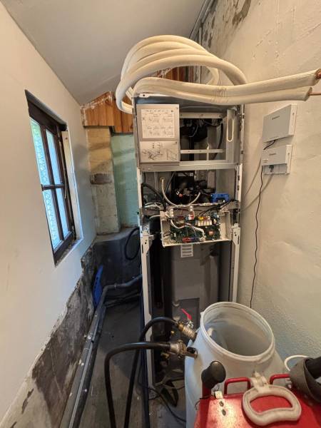 Installation de la pompe à chaleur Vaillant Arotherm