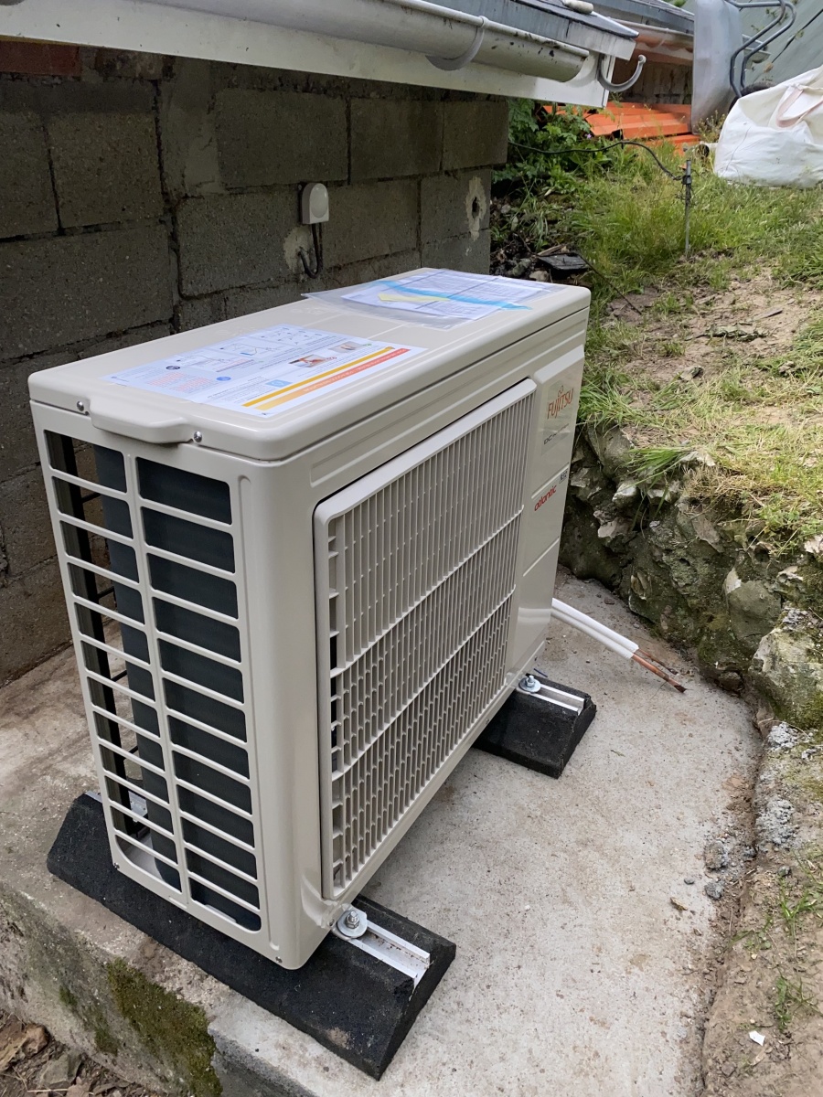 Contacter une entreprise sérieuse et certifiée RGE et QualiPac pour l'installation d'une PAC sur Cauville sur Mer 76